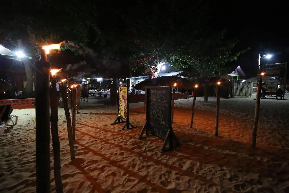 **  Bar-B-Barn Beach Hotel نيغريل جامايكا