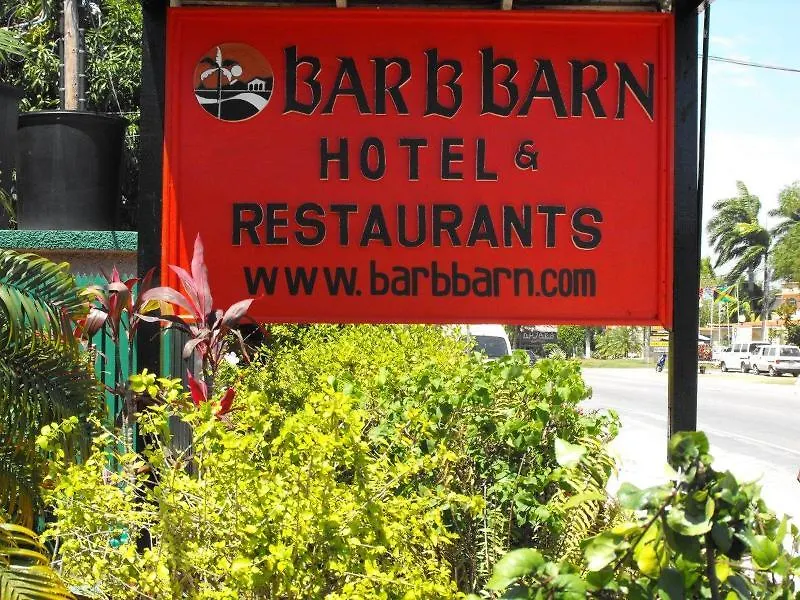 Bar-B-Barn Beach Hotel نيغريل جامايكا
