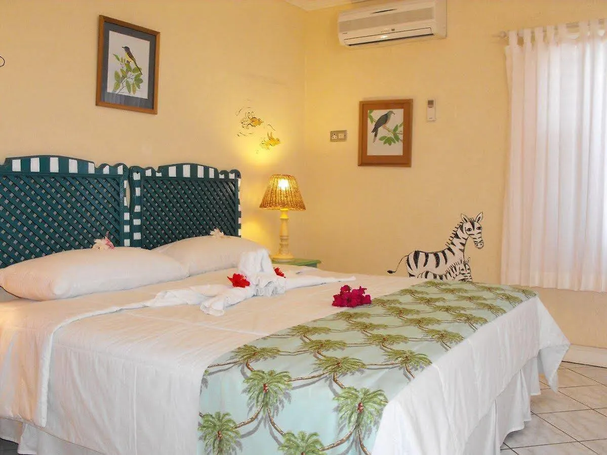 Bar-B-Barn Beach Hotel نيغريل 2*,  جامايكا